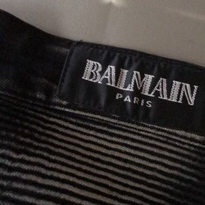 I’m selling a pair of balmains for 500$ authentic